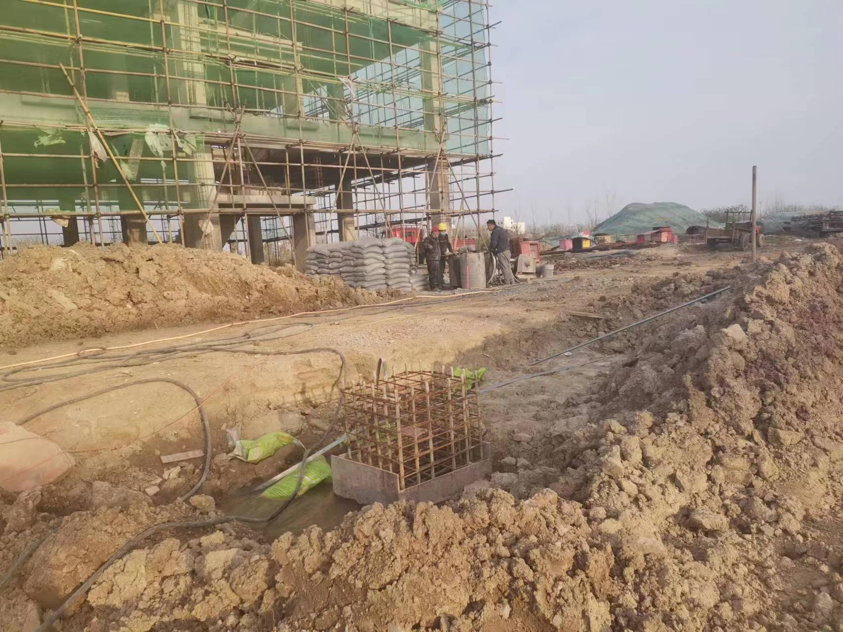 木棠镇当桥梁出现裂缝的时候应该及时加固修补